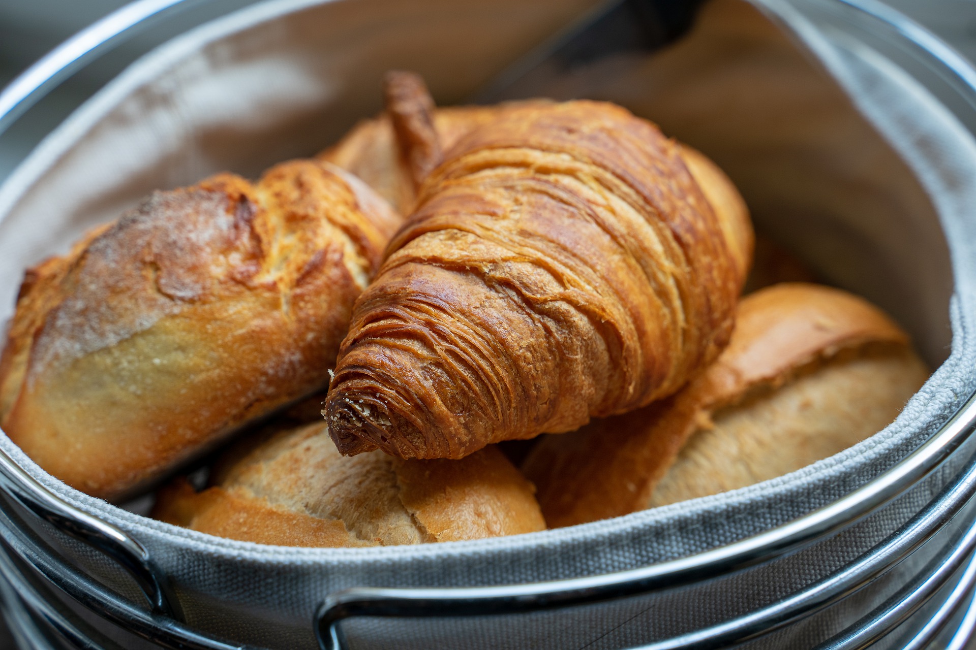 Al momento stai visualizzando La storia del croissant, il dolce francese preferito!