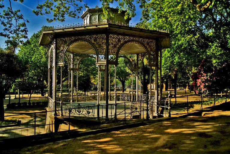 Parque de La Alameda by Ramón Bravo Aliseda via Flickr